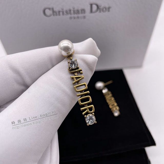 Dior飾品 2021新款DIOR迪奧字母耳釘  zgd1215